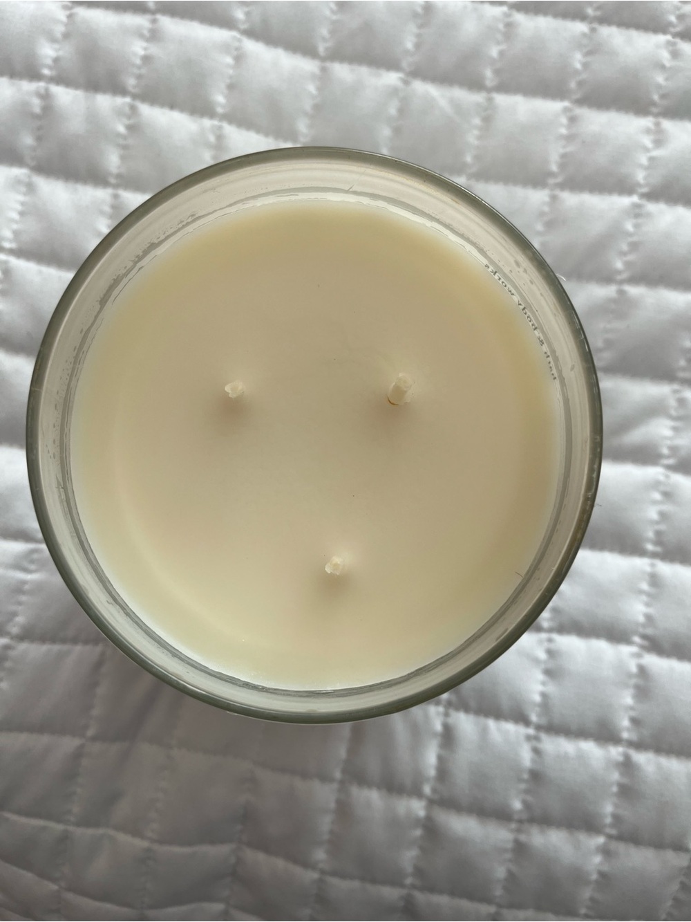 Bath & Body Works Spring Has Sprung Scented Candle - White and Cream - Picture 4 of 5